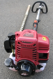 The 4-stroke GardenWiz GX35 Concrete Vibrator makes a huge difference to concrete setting times and overall strength