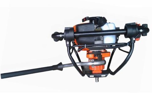 New DZ-650 earth auger from GardenWiz Tools